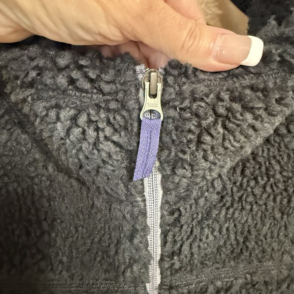 L.L. Bean Women's MOUNTAIN PILE FLEECE VEST Size XL Black Sherpa Zip Pockets NEW - Picture 4 of 11